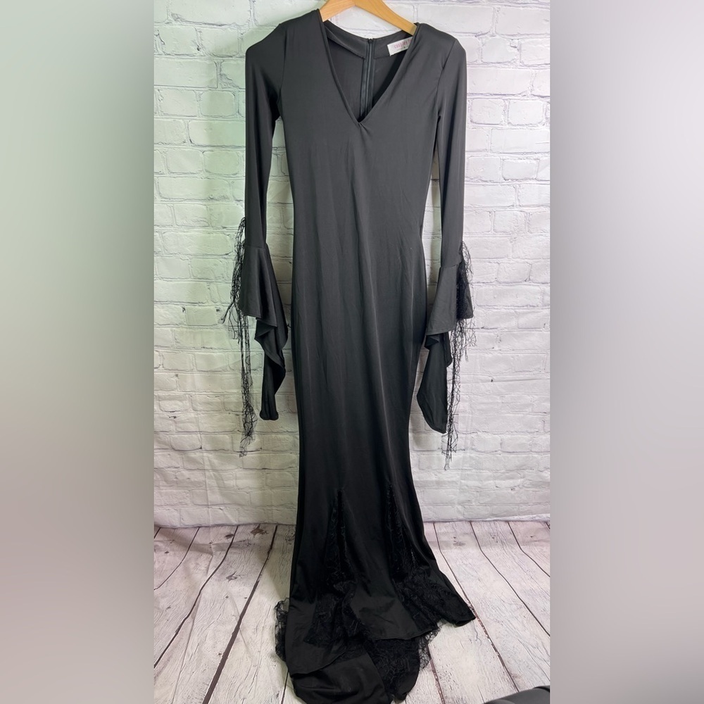 Halloween Elvira or Witch Cosplay Costume Small